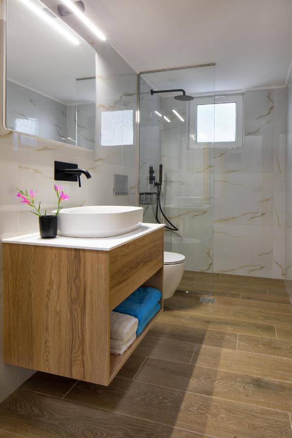 S U E N O - Studios And Apartments, With Shared Pool Κάτω Δαράτσο Εξωτερικό φωτογραφία
