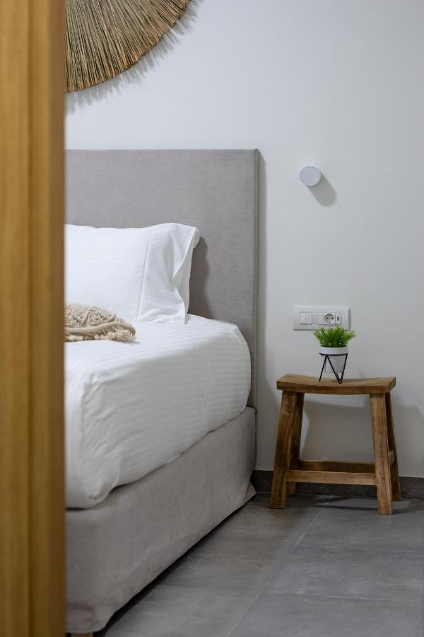 S U E N O - Studios And Apartments, With Shared Pool Κάτω Δαράτσο Εξωτερικό φωτογραφία