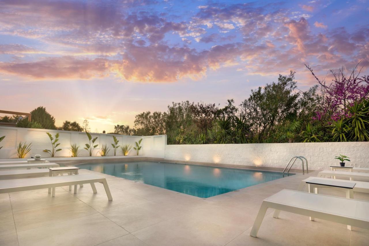 S U E N O - Studios And Apartments, With Shared Pool Κάτω Δαράτσο Εξωτερικό φωτογραφία