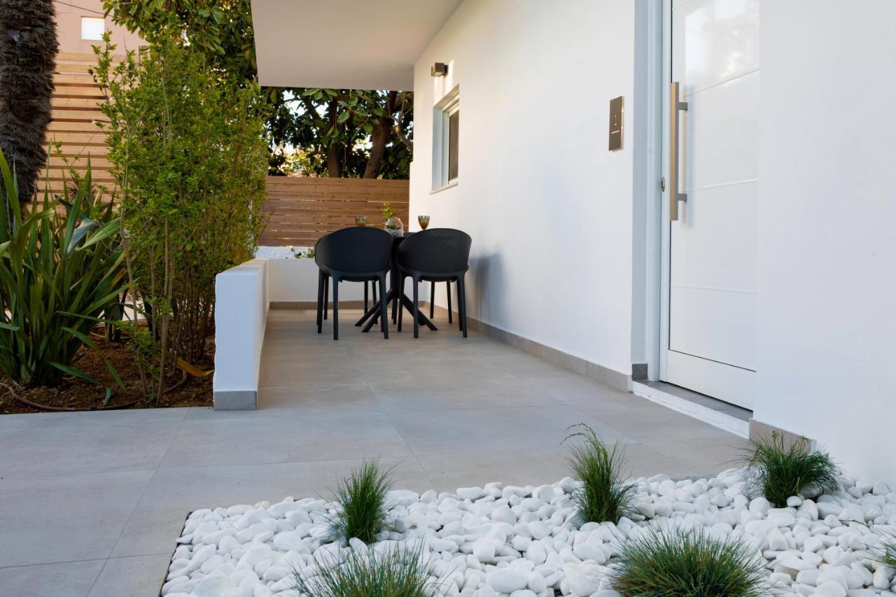 S U E N O - Studios And Apartments, With Shared Pool Κάτω Δαράτσο Εξωτερικό φωτογραφία
