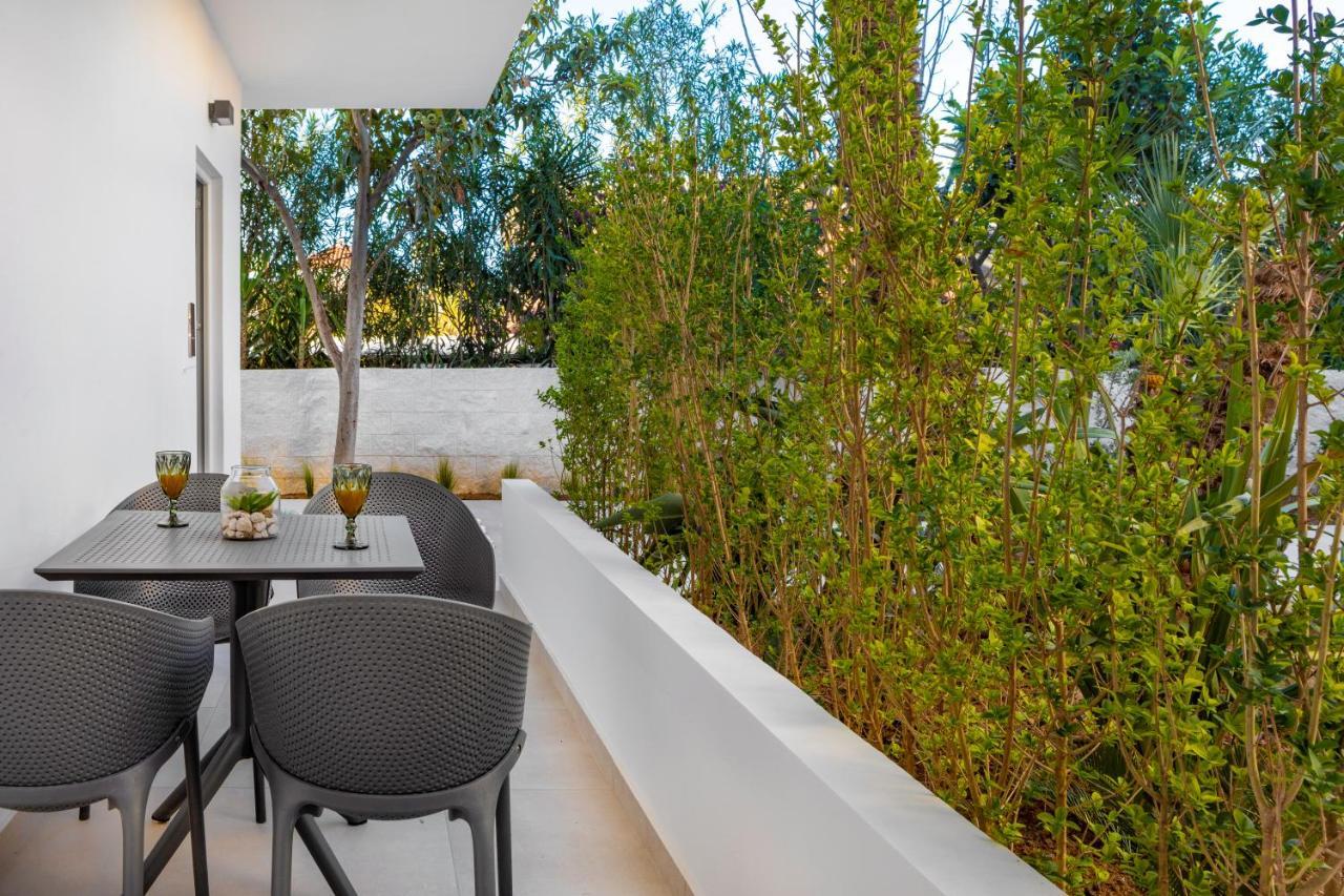 S U E N O - Studios And Apartments, With Shared Pool Κάτω Δαράτσο Εξωτερικό φωτογραφία